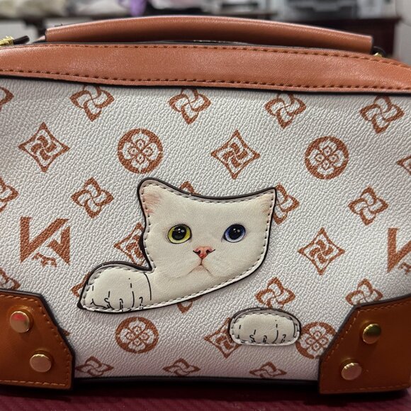 White Cat Handbag/Crossbody NWT - Picture 2 of 4